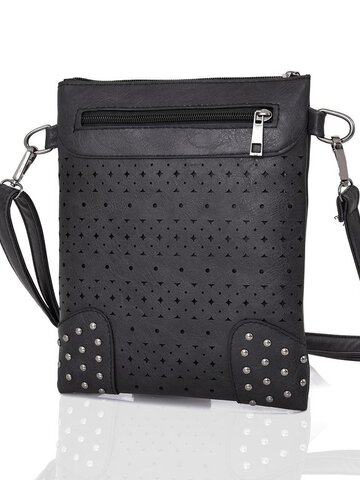 Hledáte originální a neobvyklý dárek? Obdarovaného zaručeně překvapí Šedá kabelka s vyřezávaným motivem